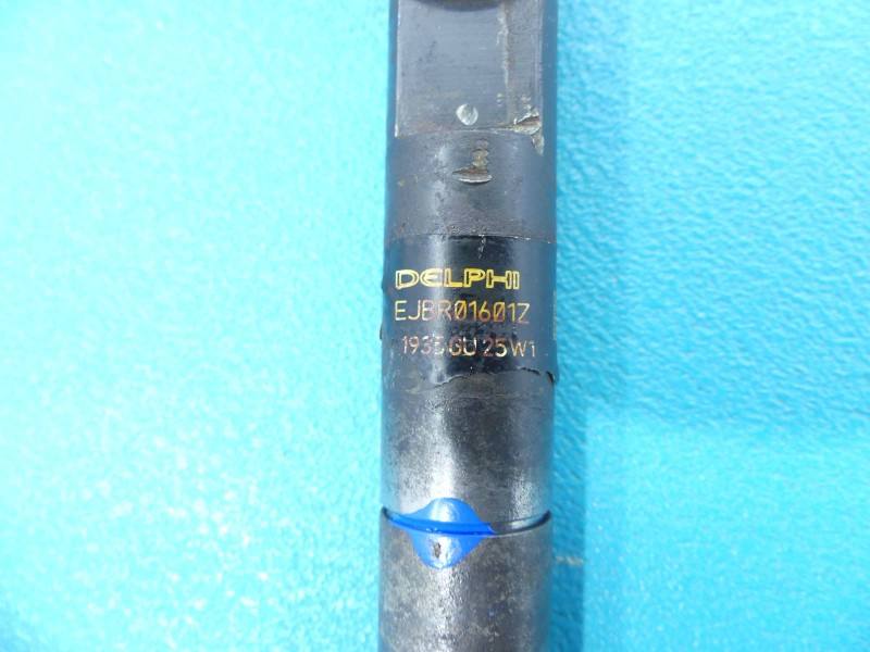 Форсунка Ford Focus EJBR01601Z — фото деталі 2