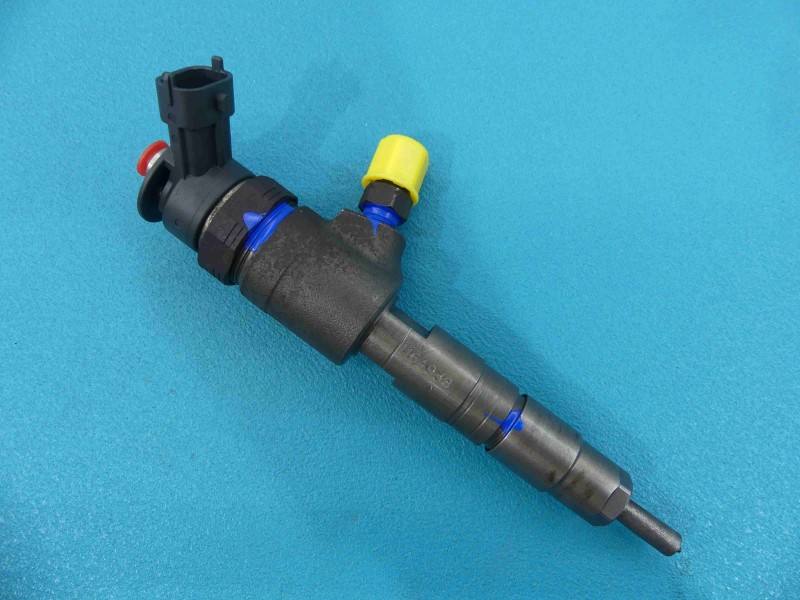 Форсунка Ford B-Max 0445110489