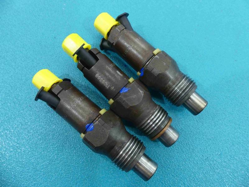 Форсунка Mitsubishi Carisma LCR6735401D
