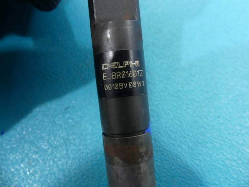 Форсунка Ford Focus EJBR01601Z — фото деталі 2