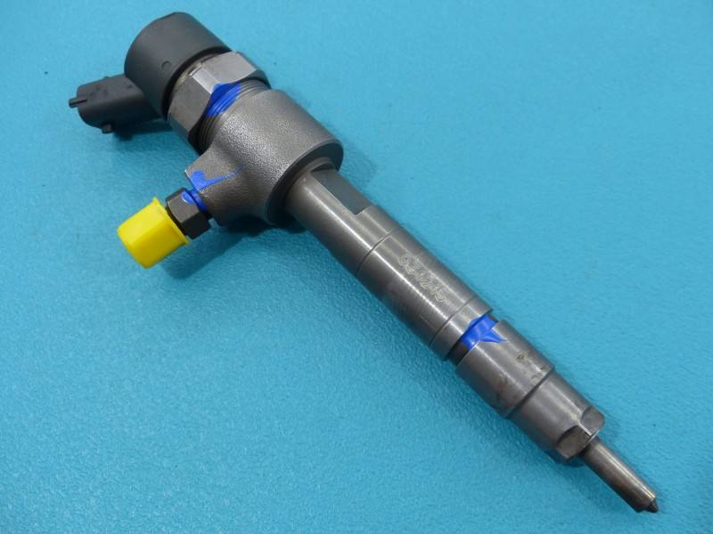 Форсунка Fiat Stilo 0445110068