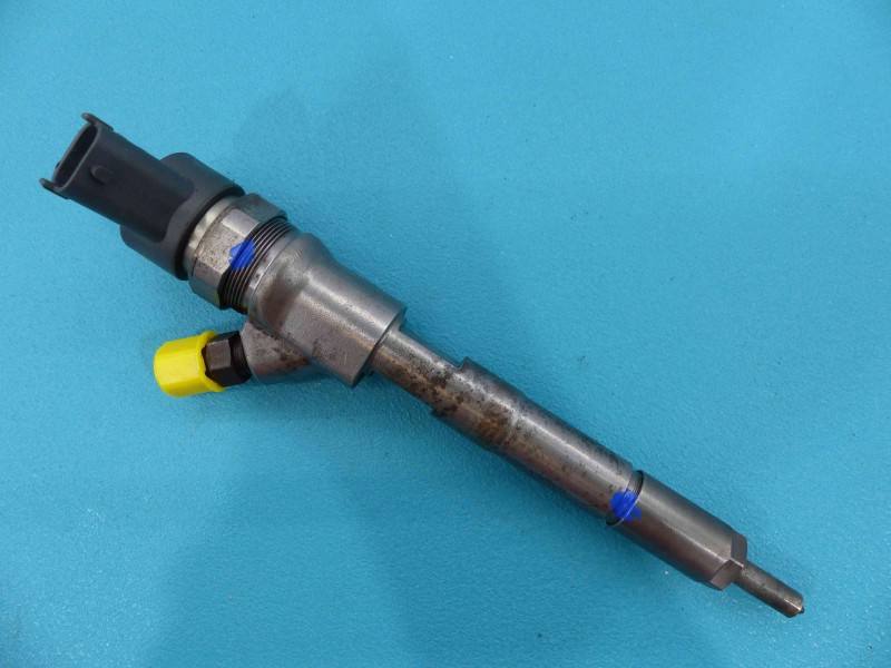 Форсунка Toyota Yaris 1 0445110154