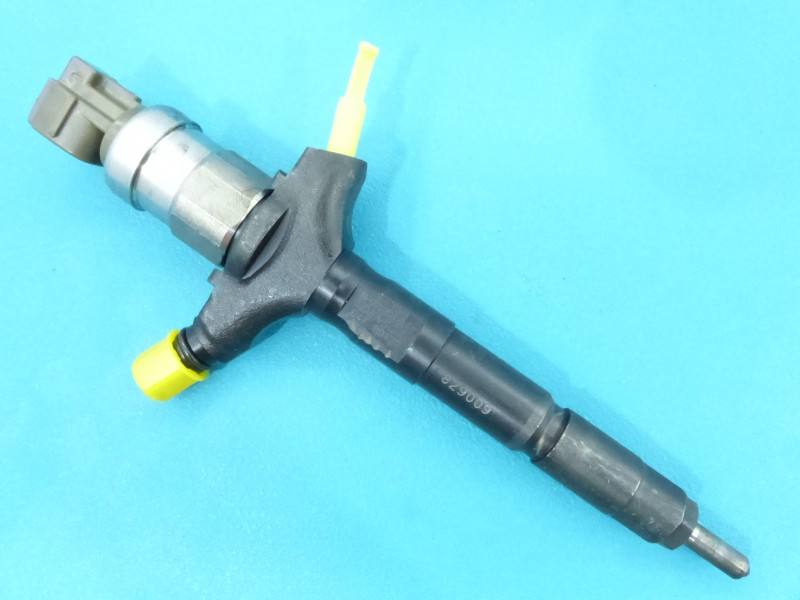 Форсунка Renault Vel satis 8-97239161-7