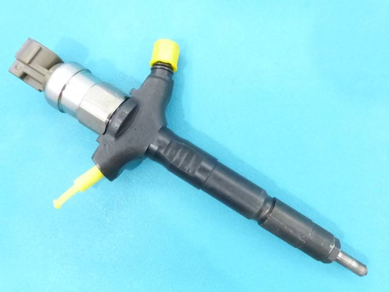 Форсунка Renault Vel satis 8-97239161-7 — фото деталі 3
