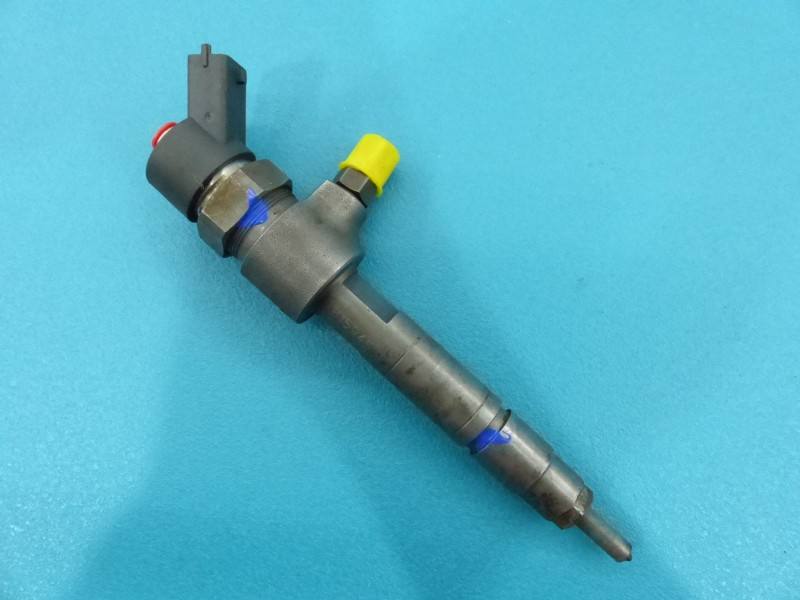 Форсунка Fiat Punto 0445110019