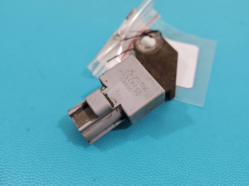 Реле Lexus RX 90980-04153