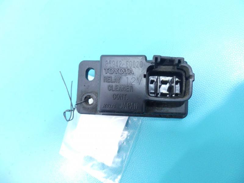 Реле Toyota Land Cruiser 85942-60020