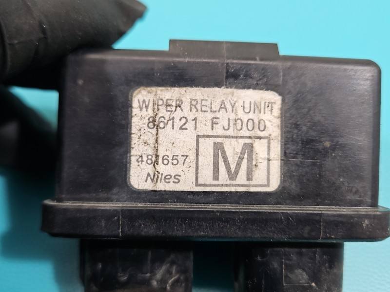 Реле Subaru Forester 86121-FJ000 — фото детали 3