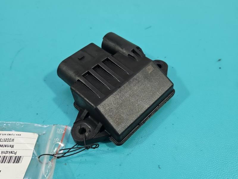 Реле Mercedes E C207 A6429002700