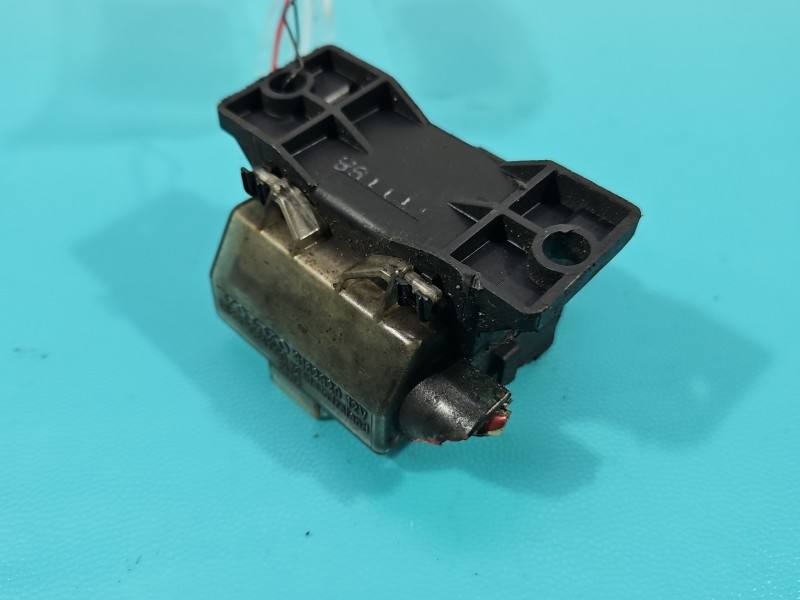 Реле Volvo V70 899064000