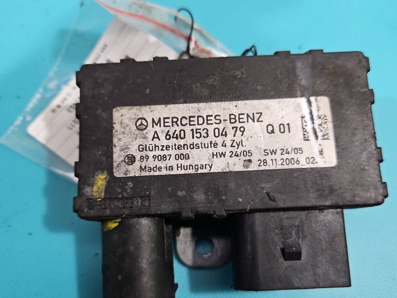 Реле Mercedes B W245 A6401530479 — фото детали 5