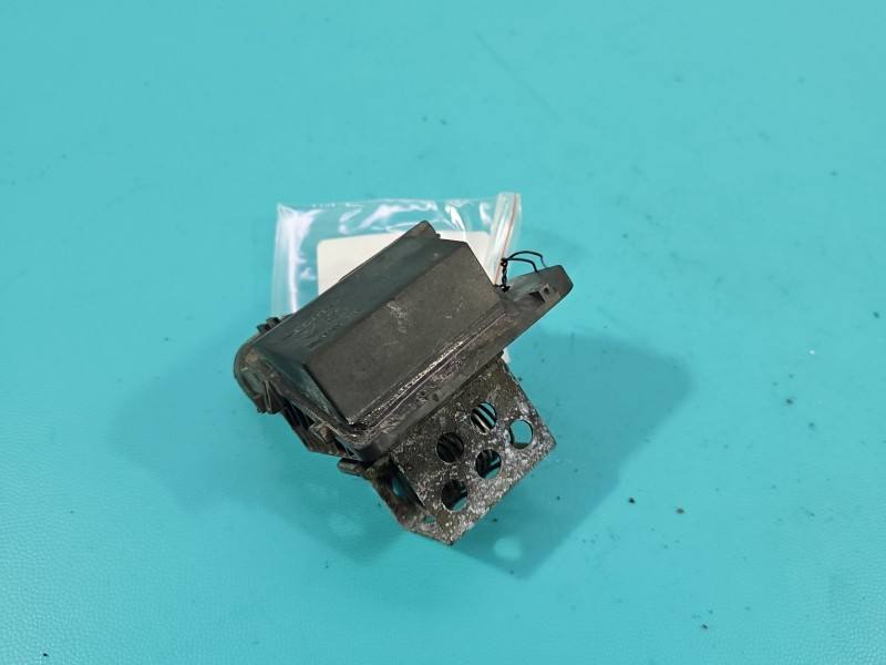 Реле Toyota Proace City 9829220580