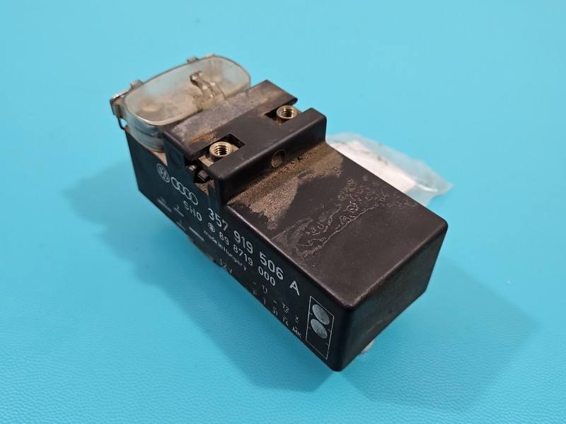 Реле Volkswagen Passat B4 357919506A