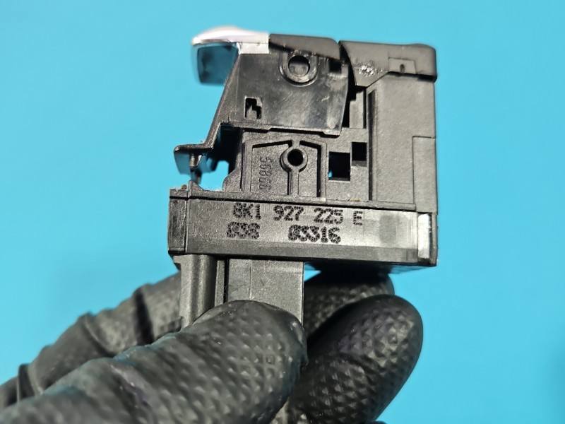 Блок кнопок ручника Audi Q5 8K1927225E — фото деталі 7