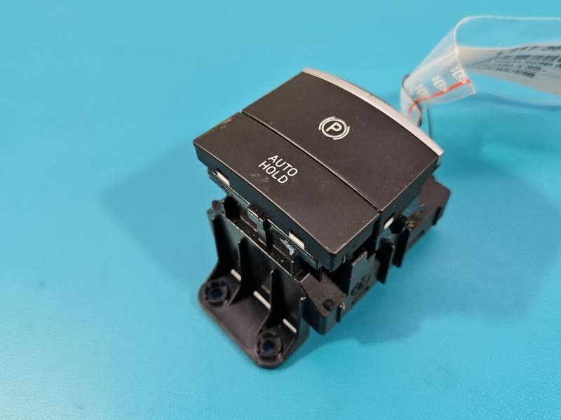 Блок кнопок ручника Hyundai Tucson 93766-N7200