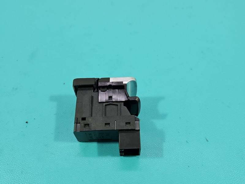 Блок кнопок ручника Seat Ateca 575927225A — фото детали 4