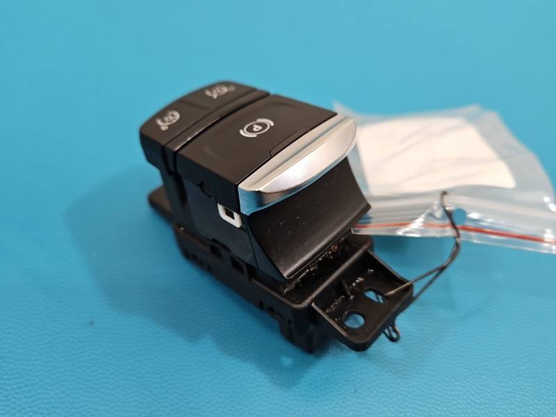 Блок кнопок ручника Renault Espace 363213189R