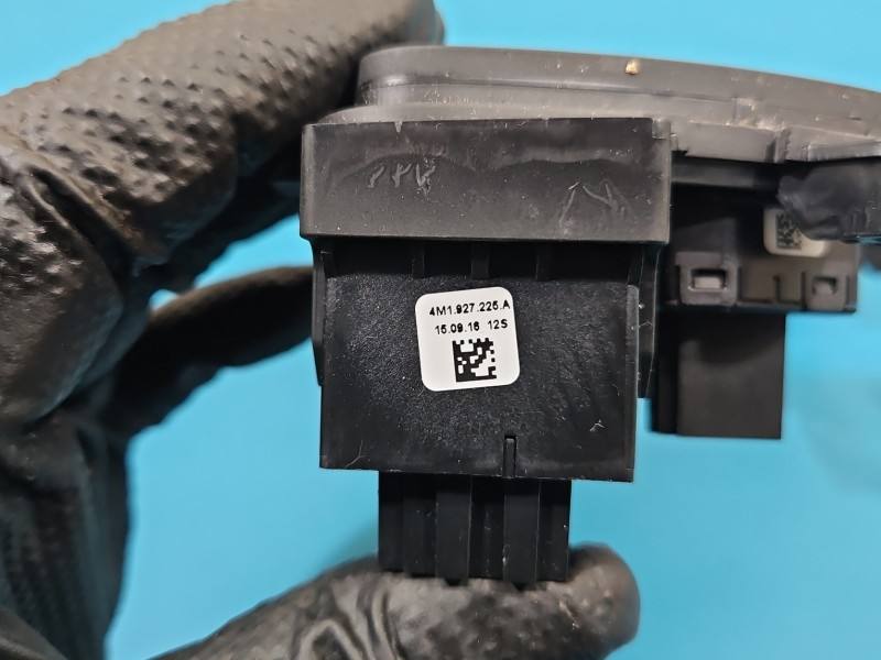 Блок кнопок ручника Audi A4 B9 4M1927225A — фото деталі 8