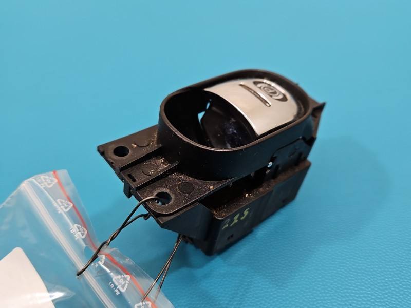 Блок кнопок ручника Bentley Continental 3W0927225C