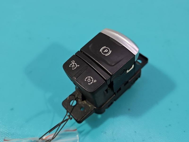Блок кнопок ручника Renault Talisman 363213189R