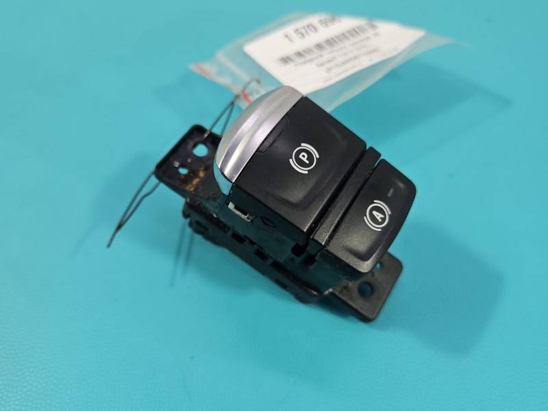 Блок кнопок ручника Renault Clio 251752075R