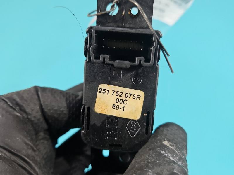 Блок кнопок ручника Renault Clio 251752075R — фото деталі 7
