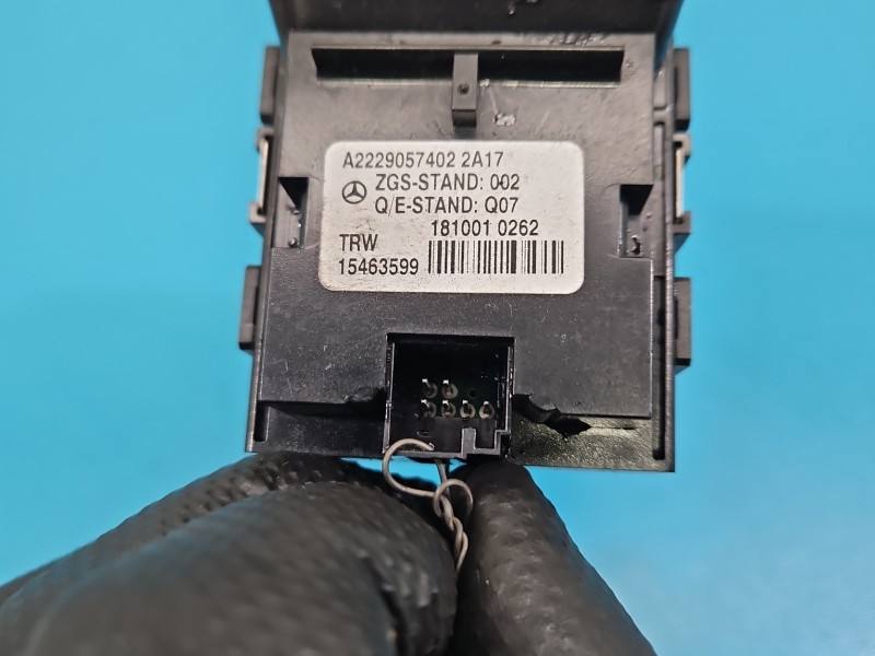Блок кнопок ручника Mercedes S W222 A2229057402 — фото деталі 5