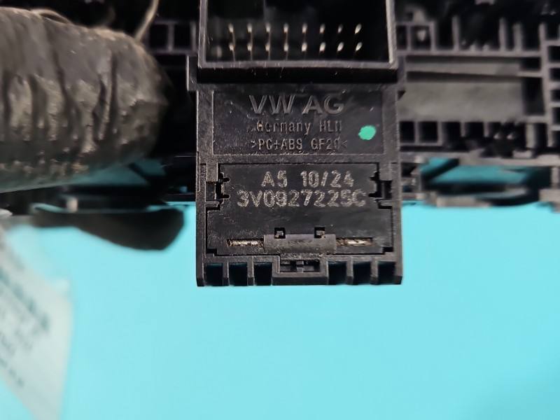 Блок кнопок ручника Skoda Superb 3 3V0927225C — фото деталі 7