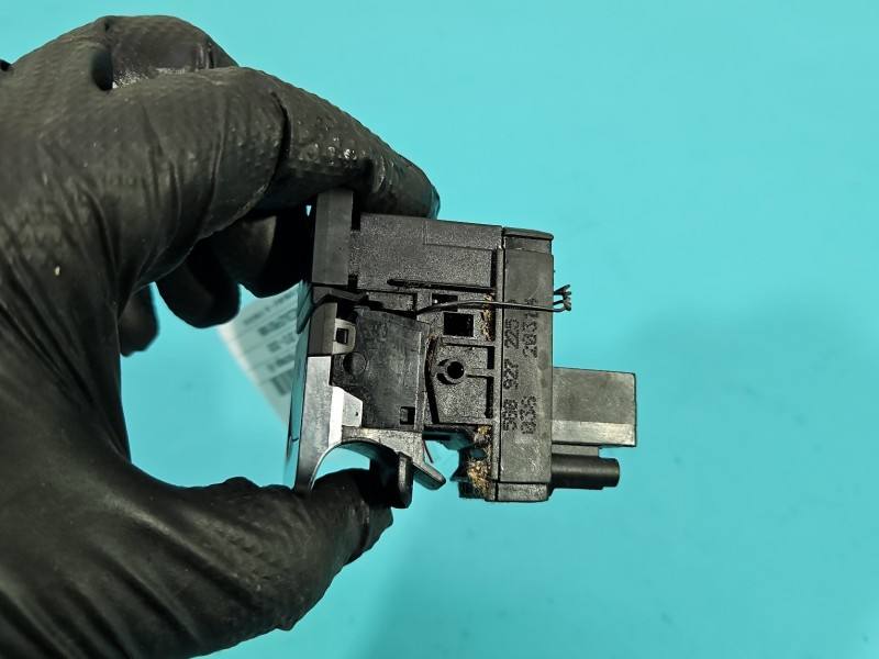 Блок кнопок ручника Volkswagen Golf 7 5G0927225D — фото деталі 4