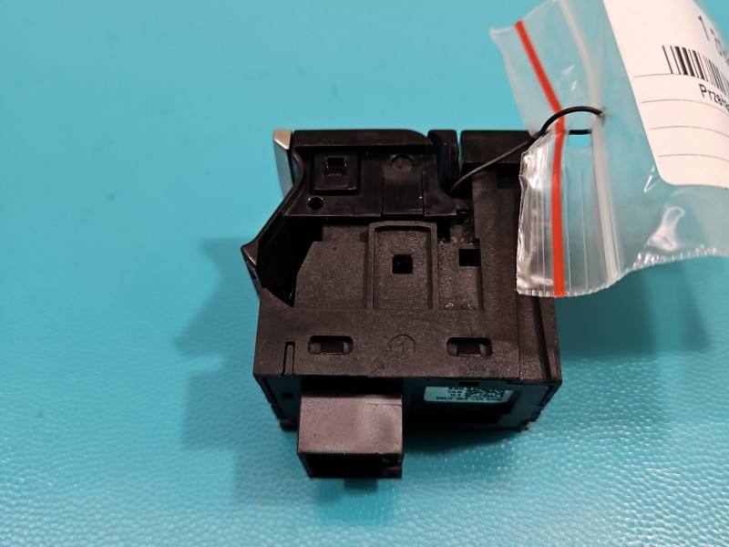 Блок кнопок ручника Volkswagen Caddy 5H0927225U — фото деталі 6