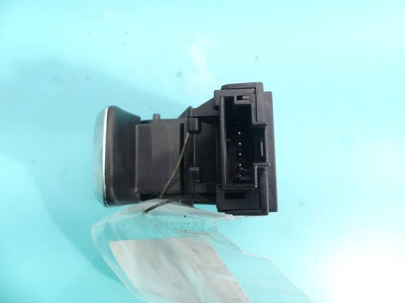 Блок кнопок ручника Mercedes GLC X253 A2059051516 — фото деталі 4