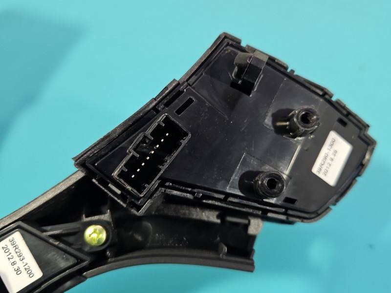 Кнопки керма мультируль Hyundai I40 36790-3Z100RY — фото деталі 7