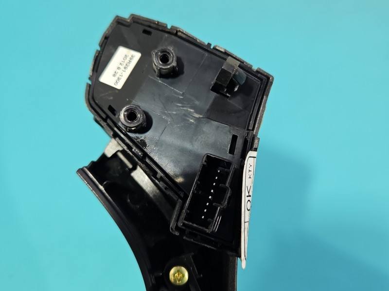 Кнопки керма мультируль Hyundai I40 36790-3Z100RY — фото деталі 5