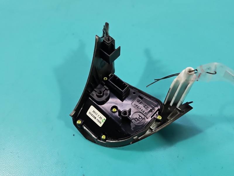 Кнопки керма мультируль Hyundai I30 3C829B-1500 — фото деталі 7