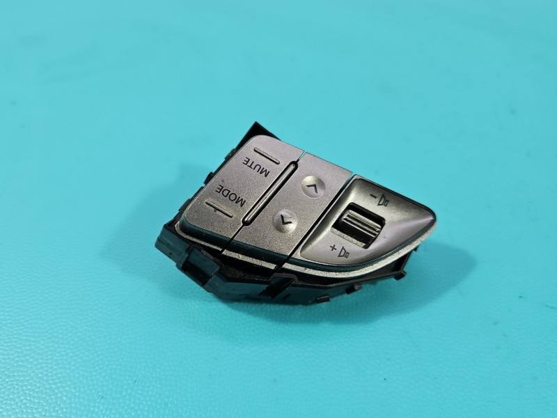 Кнопки руля мультируль Hyundai Ix35 96700-2S300 — фото детали 3