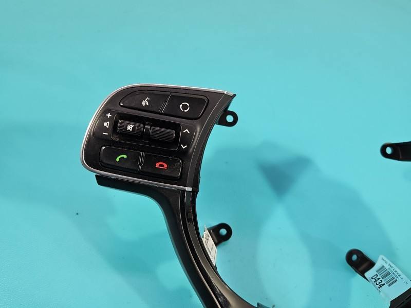 Кнопки керма мультируль Kia Niro 96720-G5450 — фото деталі 4
