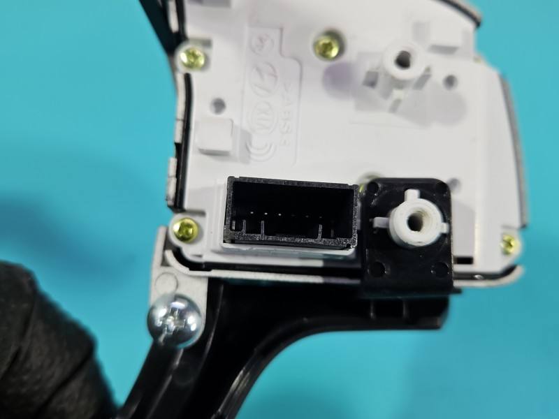 Кнопки керма мультируль Kia Niro 96720-G5450 — фото деталі 10