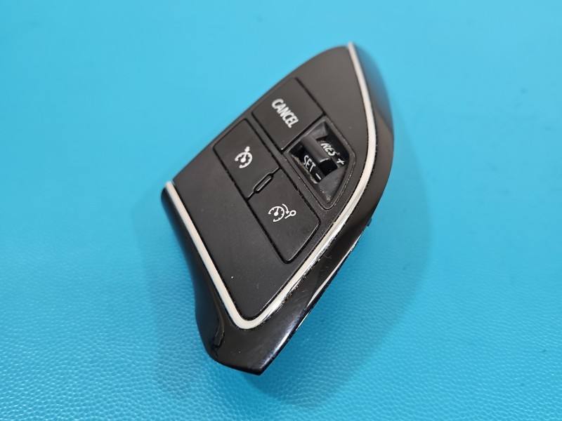 Кнопки керма мультируль Mitsubishi Eclipse 8602A116