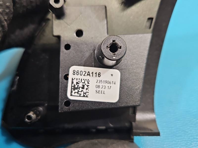 Кнопки керма мультируль Mitsubishi Eclipse 8602A116 — фото деталі 4