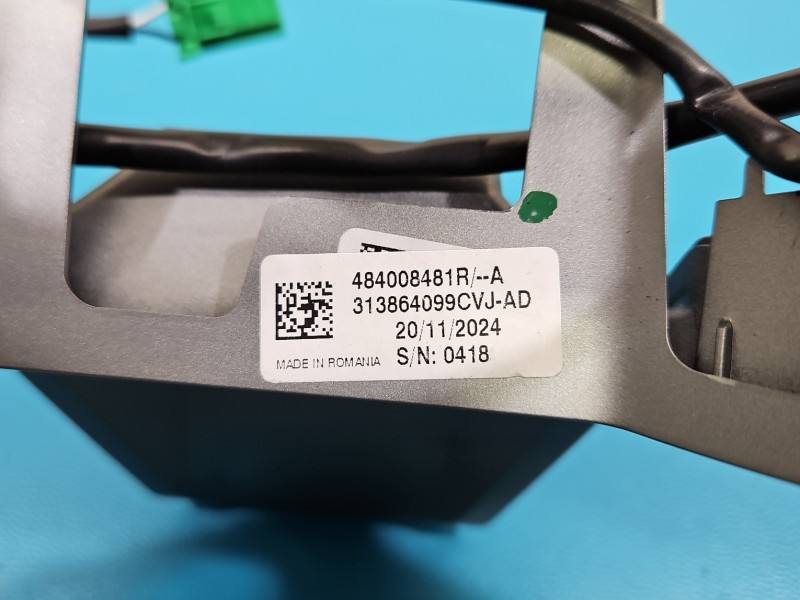 Кнопки керма мультируль Dacia Duster 484008481R — фото деталі 5