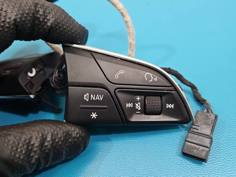 Кнопки керма мультируль Audi Q7 4M0951523 — фото деталі 3