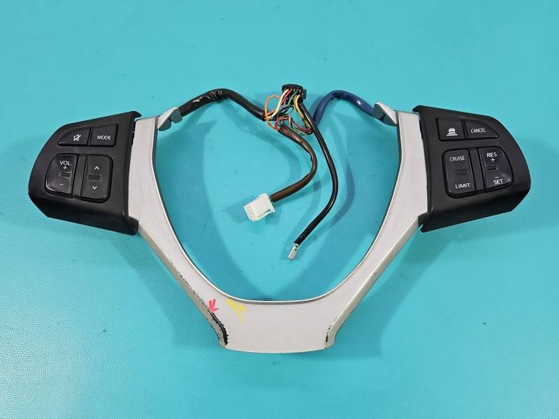 Кнопки руля мультируль Suzuki Sx4 GS119-10330