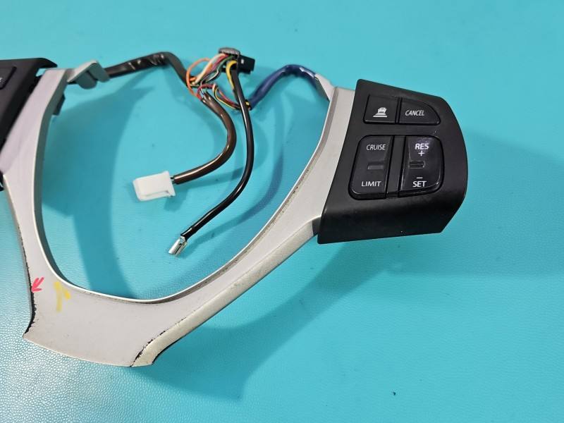 Кнопки руля мультируль Suzuki Sx4 GS119-10330 — фото детали 2