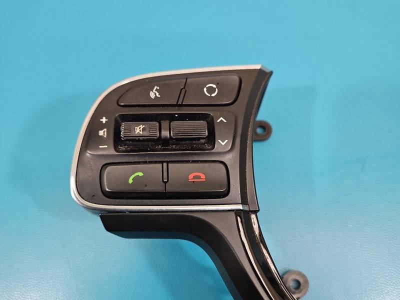 Кнопки керма мультируль Kia Niro 96720-G5450 — фото деталі 4