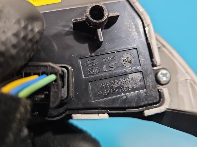 Кнопки керма мультируль Hyundai Elantra 56190-F2EB0 — фото деталі 9