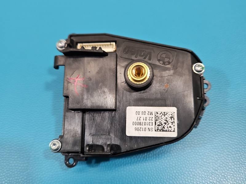 Кнопки руля мультируль BMW IX3 G08 E31078000 — фото детали 3