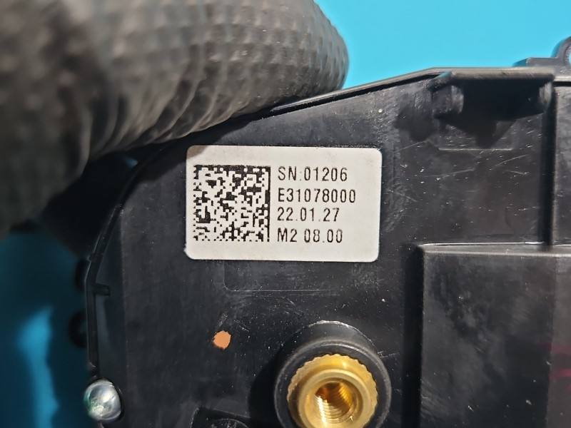 Кнопки руля мультируль BMW IX3 G08 E31078000 — фото детали 4