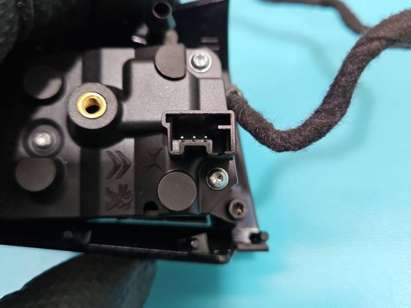 Кнопки керма мультируль Opel Astra L 9839187080 — фото деталі 6