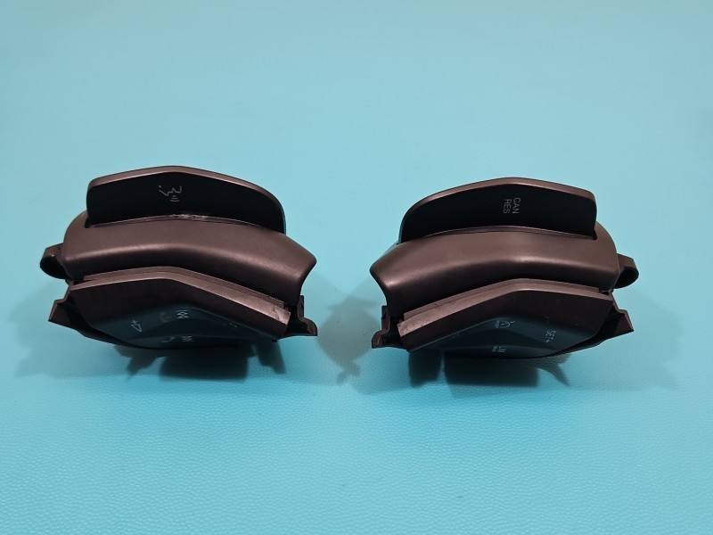 Кнопки керма мультируль Ford Focus AM5T-9E740-AA — фото деталі 3