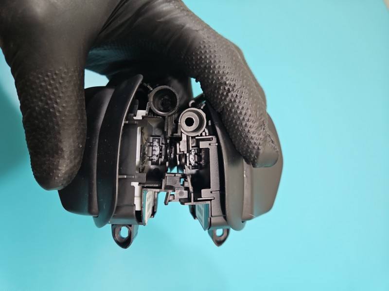 Кнопки керма мультируль Ford Focus AM5T-9E740-AA — фото деталі 7